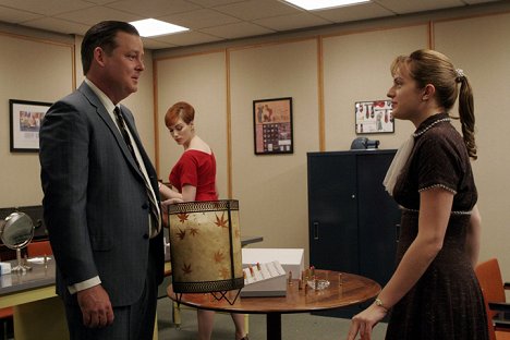 Joel Murray, Elisabeth Moss - Mad Men - Babylon - Photos