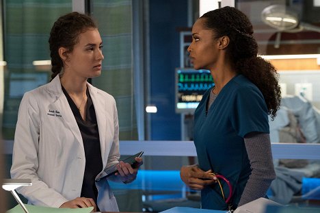 Rachel DiPillo, Yaya DaCosta - Nemocnice Chicago Med - Reunion - Z filmu