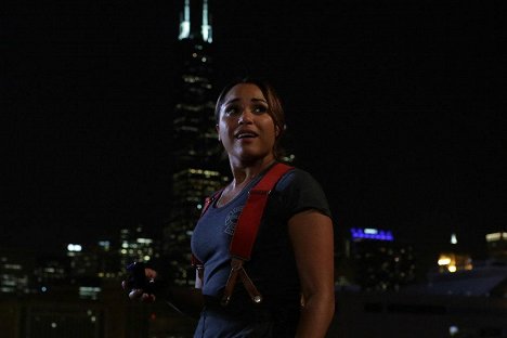 Monica Raymund - Chicago Fire - Wow Me - De la película