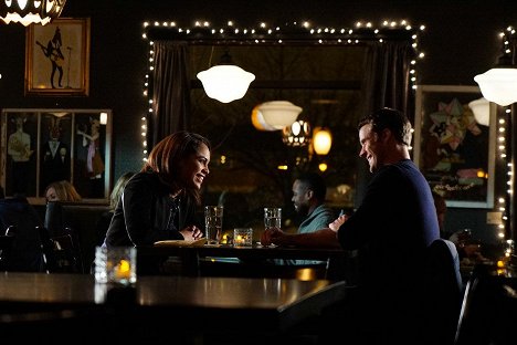 Monica Raymund, Jesse Spencer - Chicago Fire - Three Bells - Photos