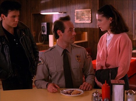 James Marshall, Harry Goaz, Lara Flynn Boyle - Twin Peaks - Arbitrary Law - Photos