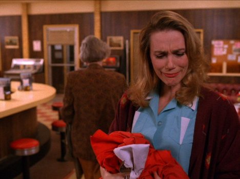 Peggy Lipton - Mestečko Twin Peaks - Dispute Between Brothers - Z filmu