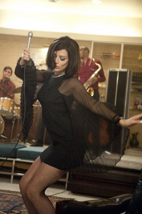 Jessica Paré - Mad Men - Bisou - Teil 1 - Filmfotos