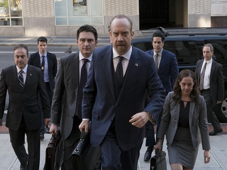 Toby Leonard Moore, Paul Giamatti - Billions - Sic Transit Imperium - Filmfotos