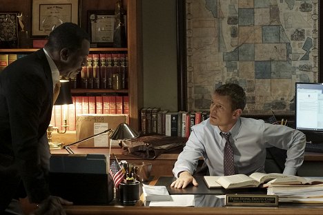 Carl Weathers, Philip Winchester - Chicago Justice - Drill - Filmfotók