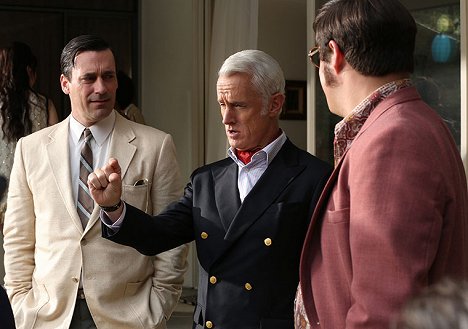 Jon Hamm, John Slattery - Mad Men - A Tale of Two Cities - Photos