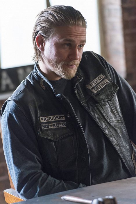 Charlie Hunnam - Sons of Anarchy - Sweet and Vaded - Photos