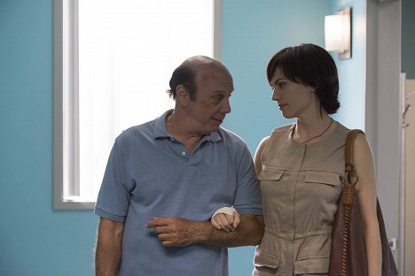 Dayton Callie, Maggie Siff - Sons of Anarchy - Sweet and Vaded - Photos