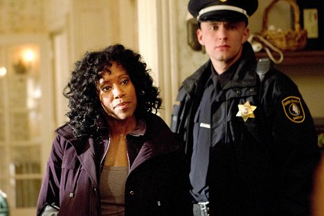 Regina King - Shameless - Liver, I Hardly Know Her - Van film