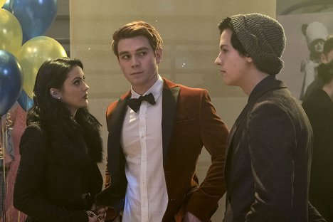 Camila Mendes, K.J. Apa, Cole Sprouse - Riverdale - Chapter Eleven: To Riverdale and Back Again - Photos