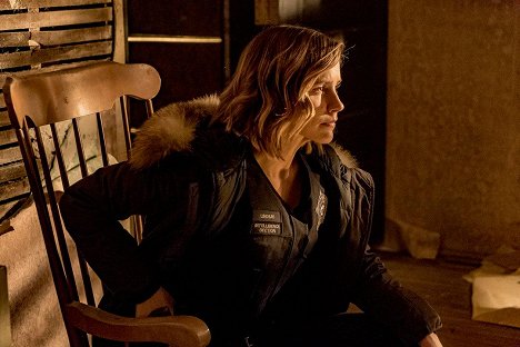 Sophia Bush - Chicago P.D. - The Song of Gregory Williams Yates - Photos