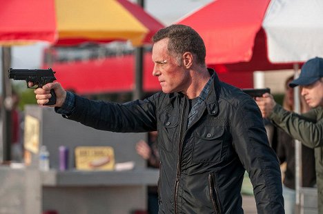 Jason Beghe - Chicago P.D. - Perhehuolia - Kuvat elokuvasta