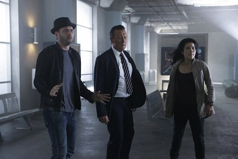 Eddie Kaye Thomas, Robert Patrick, Jadyn Wong - Tým Škorpion - Crazy Train - Z filmu