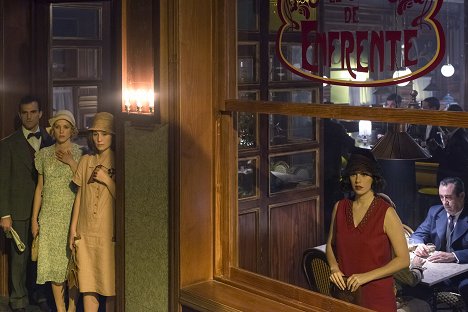 Ana Fernández, Nadia de Santiago, Blanca Suárez - Cable Girls - Chapter 1: Dreams - Photos