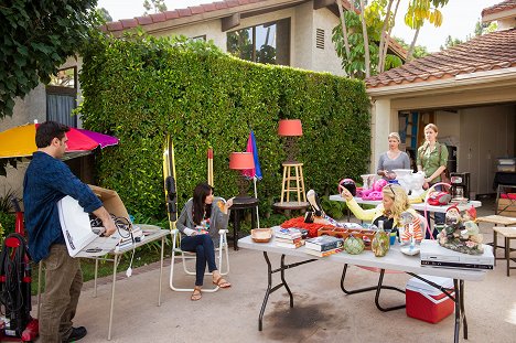 Courteney Cox, Busy Philipps - Cougar Town - Learning to Fly - De la película