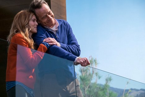 Zoey Deutch, Bryan Cranston - Why Him? - Filmfotos