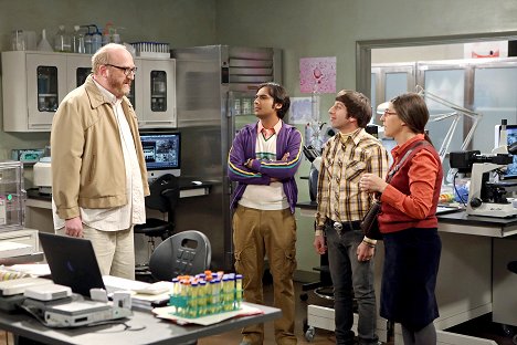 Brian Posehn, Kunal Nayyar, Simon Helberg, Mayim Bialik - The Big Bang Theory - The Occupation Recalibration - Photos