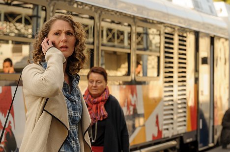 Megan Follows - Ransom - Girl on a Train - Kuvat elokuvasta