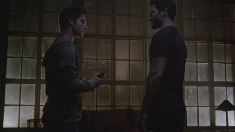 Tyler Posey, Tyler Hoechlin - Teen Wolf - Farkasbőrben - Perishable - Filmfotók