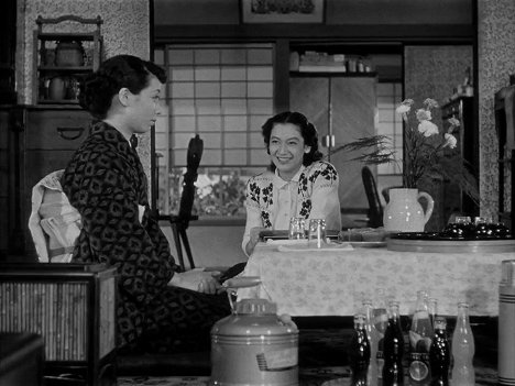 Chikage Awashima, Setsuko Hara - Weizenherbst - Filmfotos