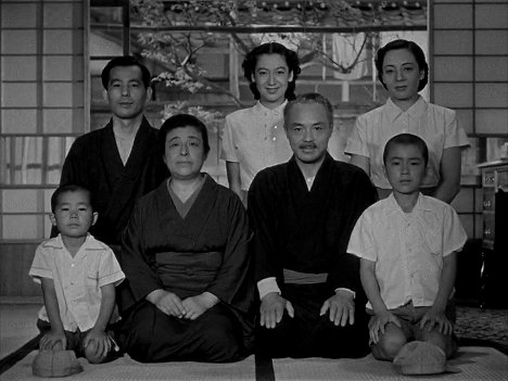 Chishû Ryû, Chieko Higashiyama, Setsuko Hara, 菅井一郎, Kuniko Miyake - Principios de verano - De la película