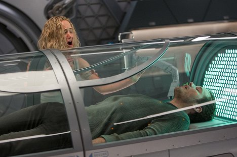 Jennifer Lawrence, Chris Pratt - Passengers - Photos
