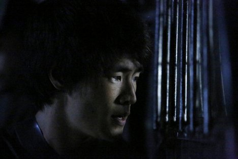 Christopher Larkin - The 100 - The Other Side - Photos