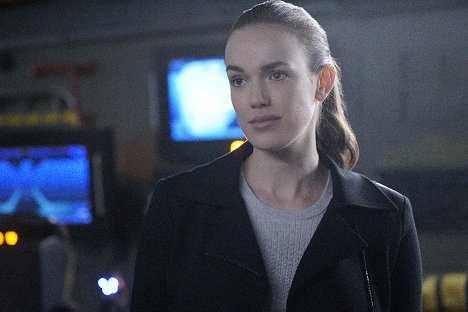 Elizabeth Henstridge - Agents of S.H.I.E.L.D. - The Return - Photos