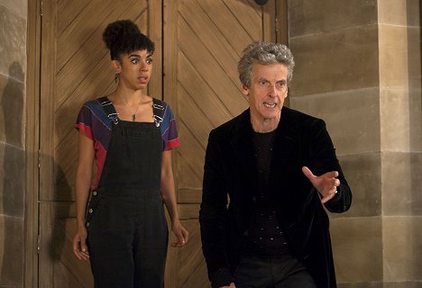 Pearl Mackie, Peter Capaldi - Doctor Who - Toc, toc - Film