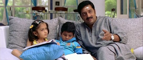 Prakash Raj - Bommarillu - Z filmu