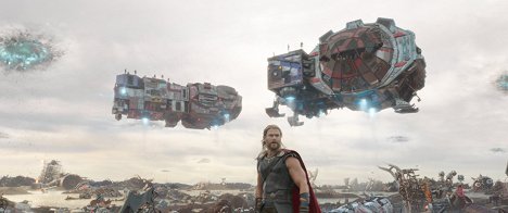 Chris Hemsworth - Thor: Ragnarok - Photos