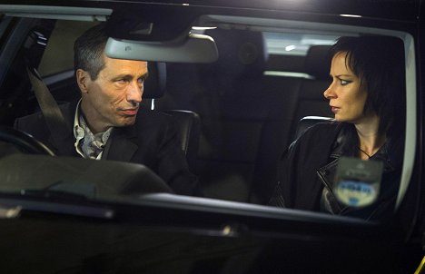 Michael Wincott, Mary Lynn Rajskub - 24: Live Another Day - Live Another Day: 19:00 – 20:00 Uhr - Filmfotos