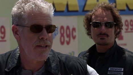 Ron Perlman, Kim Coates - Zákon gangu - Přestřelka - Z filmu