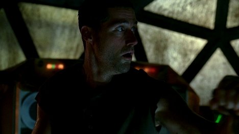 Matthew Fox - Lost - Man of Science, Man of Faith - Photos