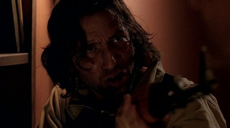 Henry Ian Cusick - Lost - Treibholz - Filmfotos