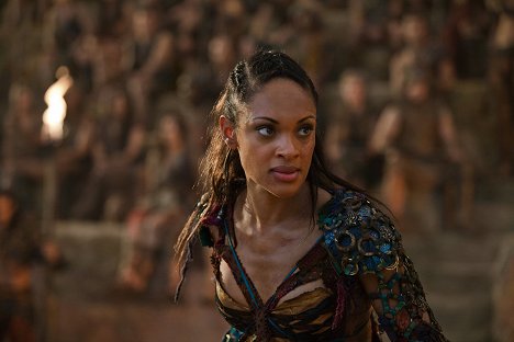 Cynthia Addai-Robinson - Spartacus - The Dead and the Dying - Kuvat elokuvasta