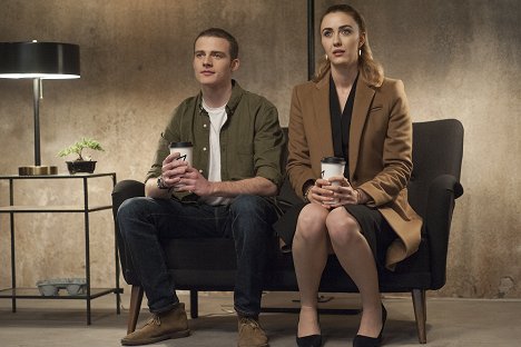 Ben Rosenfield, Madeline Zima - Twin Peaks - Episode 1 - Photos