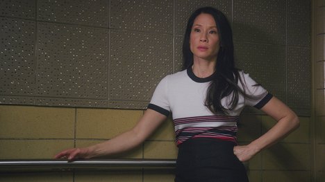 Lucy Liu - Sherlock a Watsonová - The Art of Sleights and Deception - Z filmu