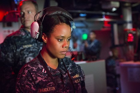 Christina Elmore - The Last Ship - Aus den eigenen Reihen - Filmfotos