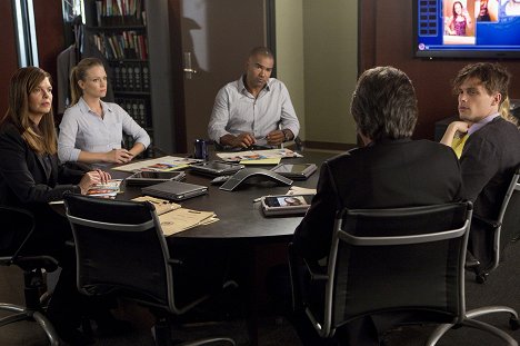 Jeanne Tripplehorn, A.J. Cook, Shemar Moore, Matthew Gray Gubler - Criminal Minds - Route 66 - Photos