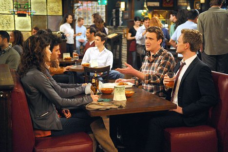 Jason Segel, Neil Patrick Harris - How I Met Your Mother - Challenge Accepted - Photos