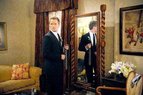Neil Patrick Harris - How I Met Your Mother - Challenge Accepted - Photos