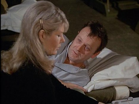 Loretta Swit, Larry Linville - M*A*S*H - Carry On, Hawkeye - Photos