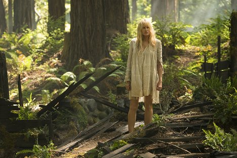 Daryl Hannah - Sense8 - Isolated Above, Connected Below - Photos