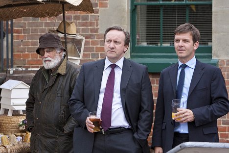 Neil Dudgeon, Jason Hughes - Vraždy v Midsomeru - Smrt na začátku máje - Z filmu