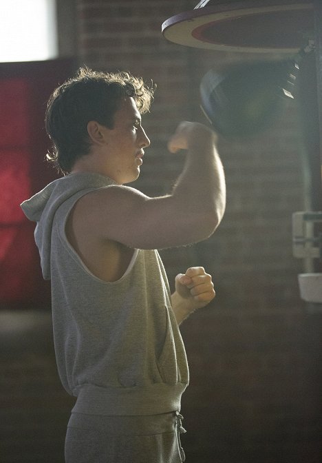 Miles Teller - Bleed for This - Photos