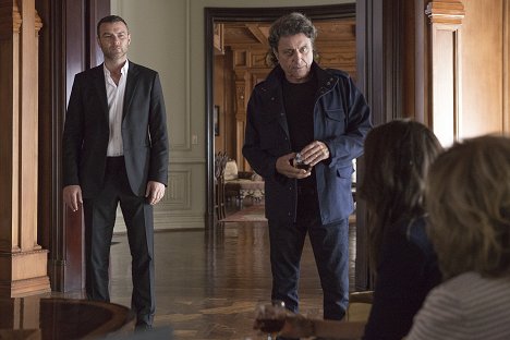 Liev Schreiber, Ian McShane - Ray Donovan - The Kalamazoo - Photos