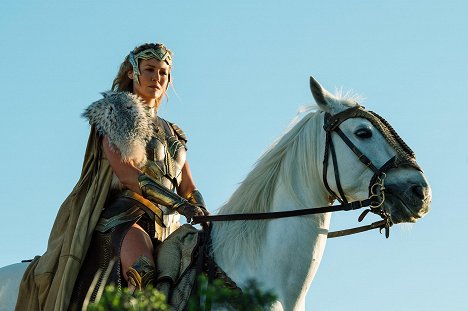 Connie Nielsen - Wonder Woman - Filmfotos