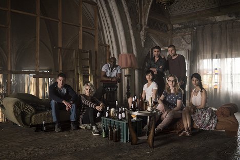 Brian J. Smith, Tuppence Middleton, Doo-na Bae, Miguel Ángel Silvestre, Jamie Clayton, Max Riemelt - Sense8 - Obligate Mutualisms - Photos