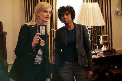 Kathryn Morris, Tracie Thoms - Cold Case - Debut - Photos